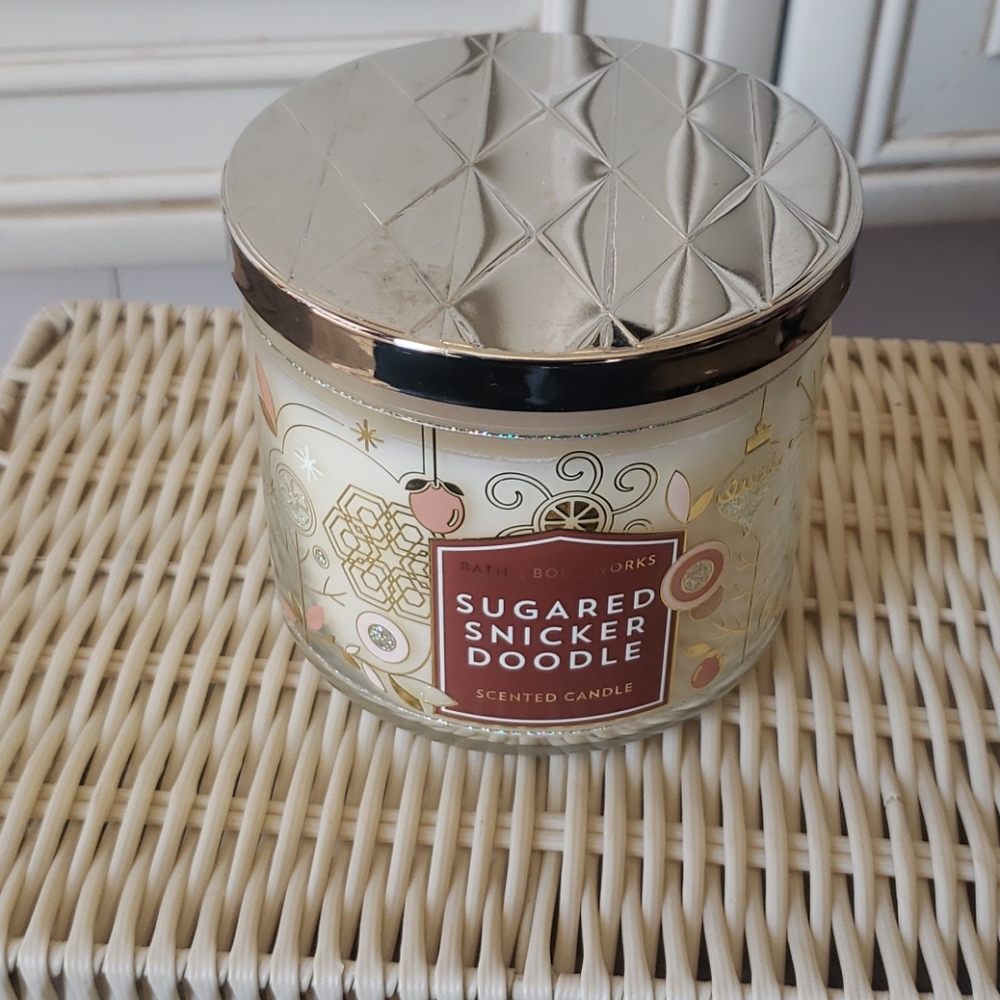 DISCONTINUED Bath and body works candle